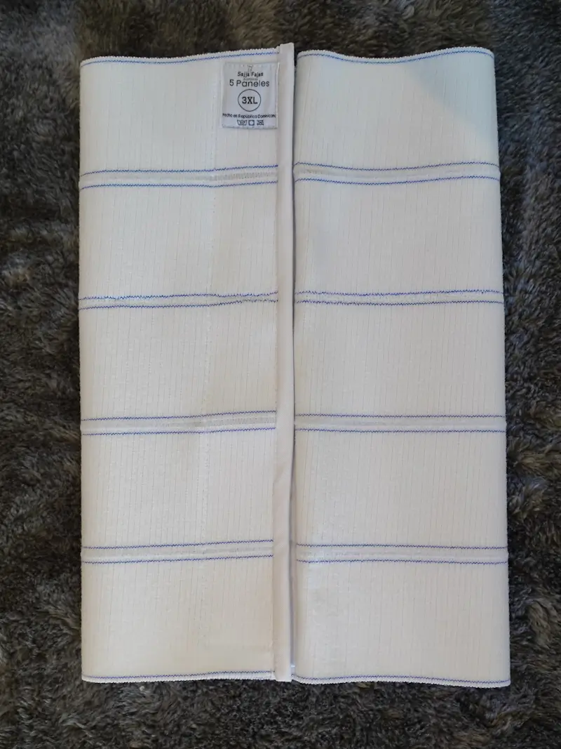 Faja de 5 Paneles Blanca con Raya Azul