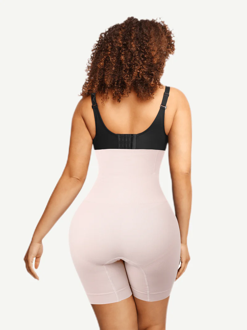 Short KIO Moldeador Seamless – Control de Abdomen y Levanta Glúteos - NUDE Trasera